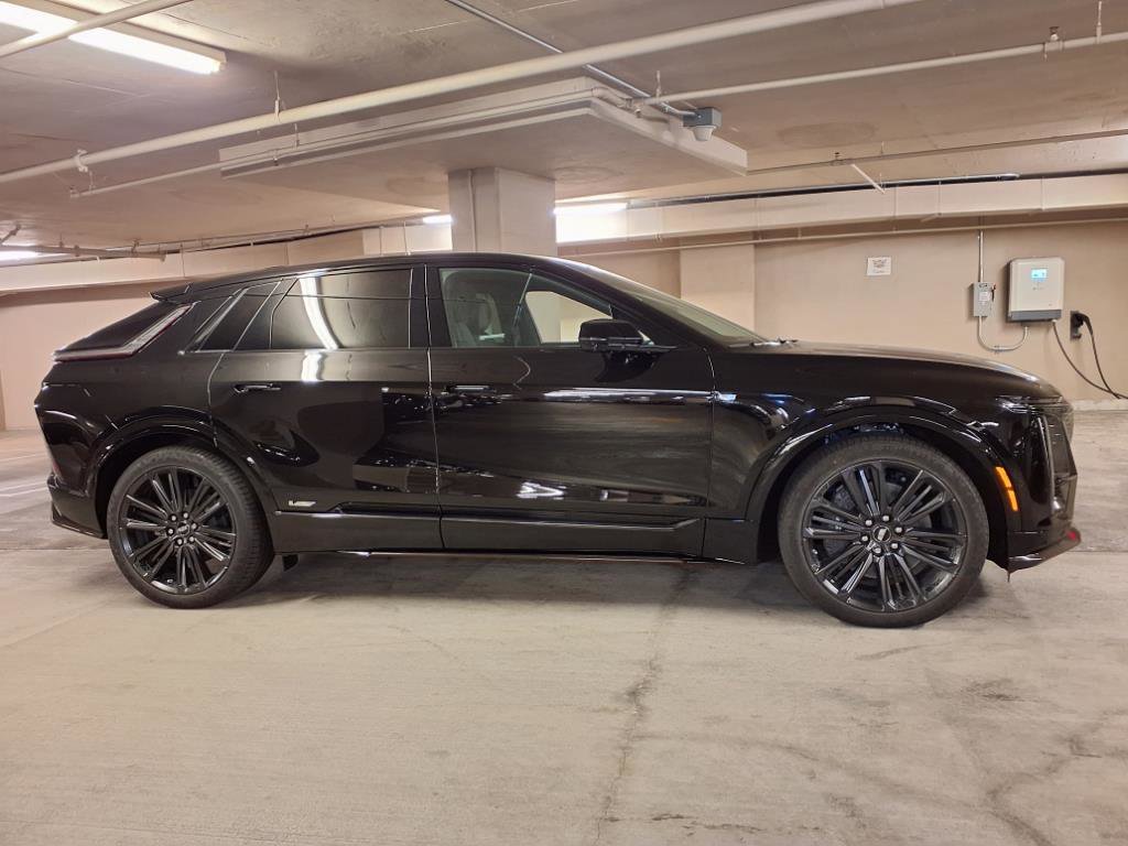 2026 Cadillac Lyriq photo 2