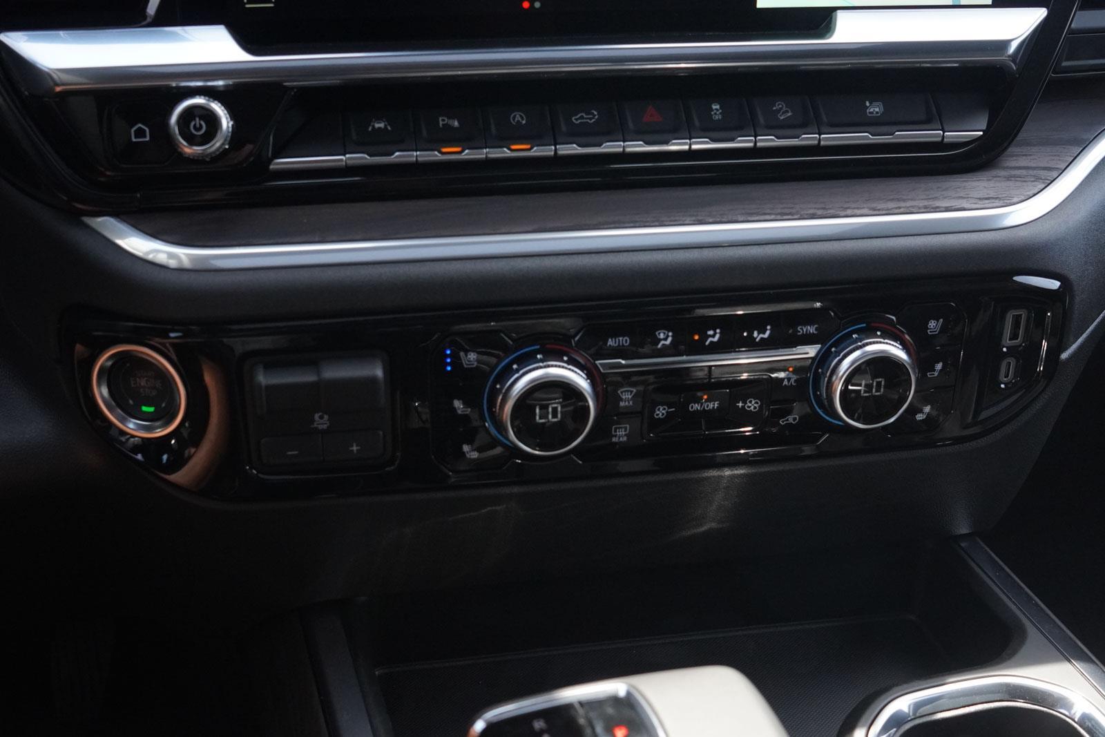 2025 Gmc Sierra 1500 SLT photo 22