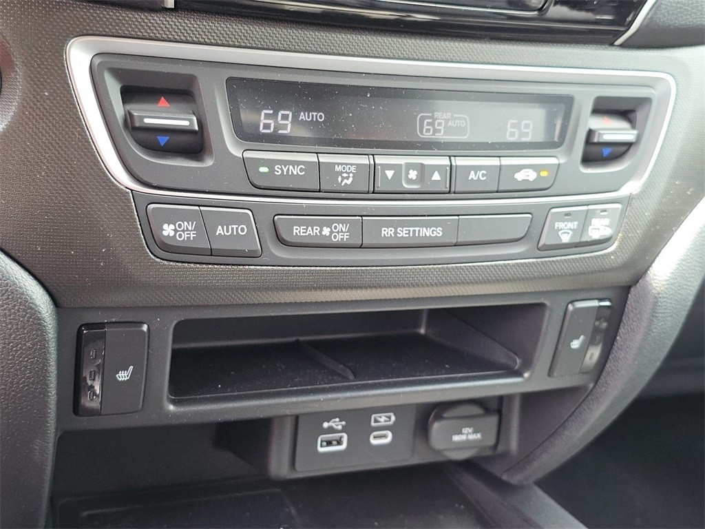 2025 Honda Ridgeline TrailSport photo 9