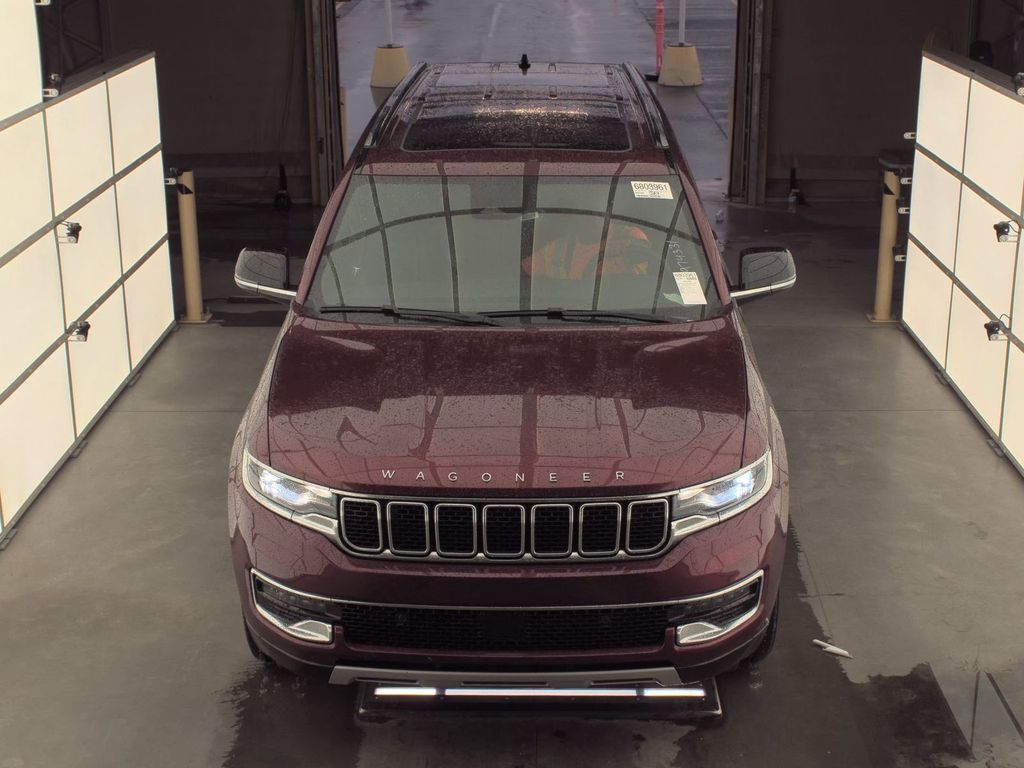 2024 Jeep Wagoneer L Series II photo 7