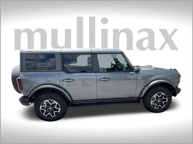 2023 Ford Bronco Outer Banks photo 14