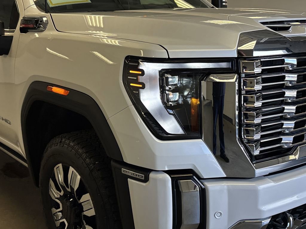 2025 Gmc Sierra 2500 HD Denali photo 3