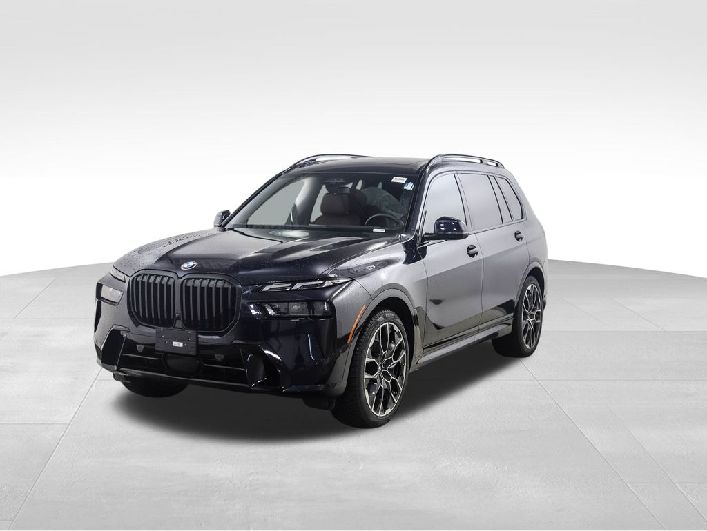 2025 BMW X7 40i's photo