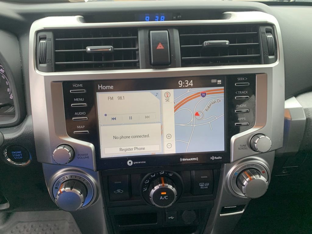 2020 Toyota 4Runner SR5 Premium photo 17