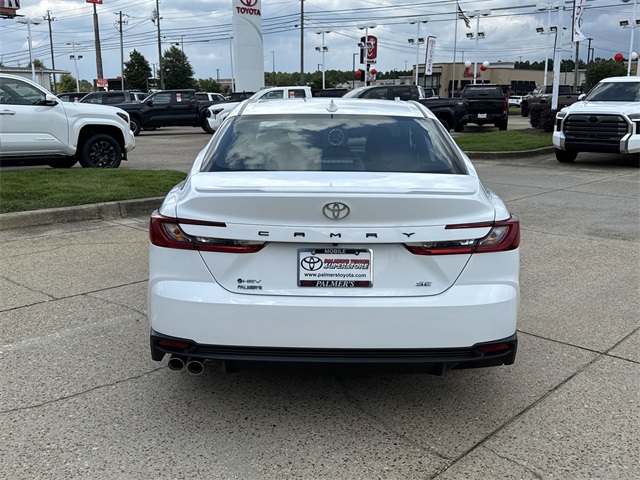 2025 Toyota Camry SE photo 4