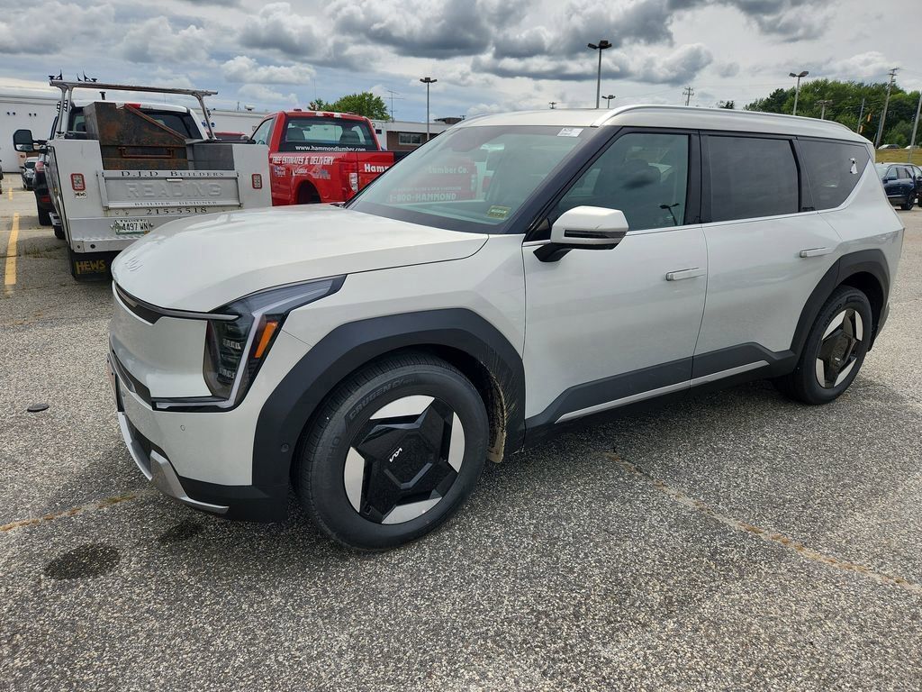 2026 Kia EV9 Wind photo 2