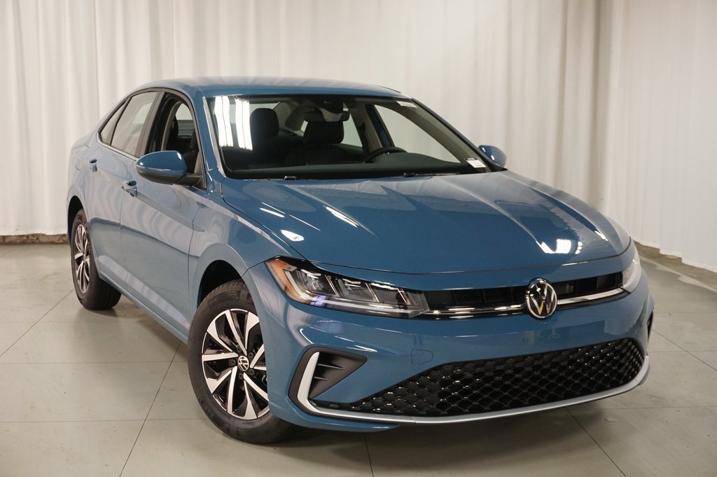 2025 Volkswagen Jetta 1.5T S photo 4