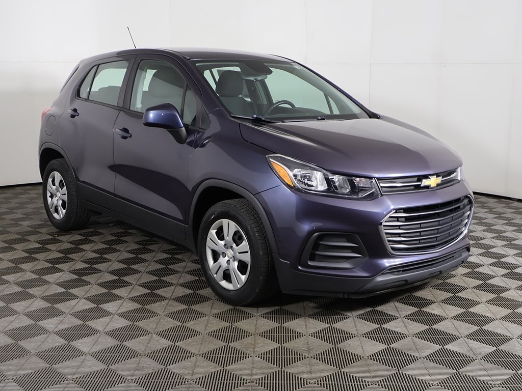 Used 2019 Chevrolet Trax LS with VIN 3GNCJKSB7KL131296 for sale in Parma, OH