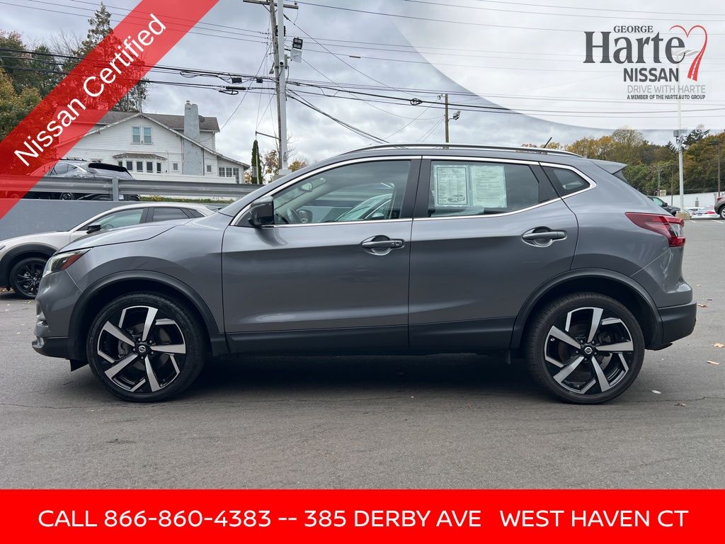 2022 Nissan Rogue Sport SL photo 2