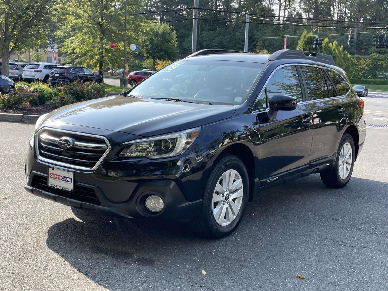2019 Subaru Outback 2.5i Premium photo 3