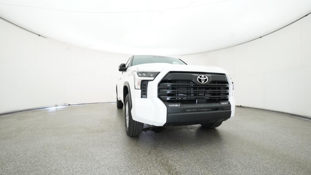 2026 Toyota Tundra SR5 CrewMax photo 31