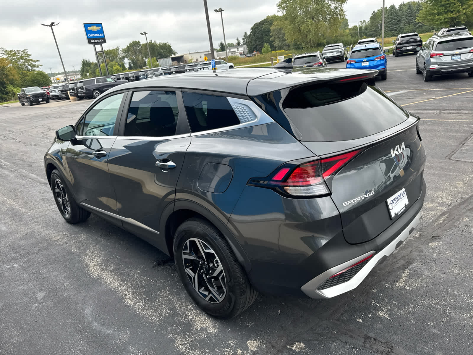 2024 Kia Sportage LX photo 3