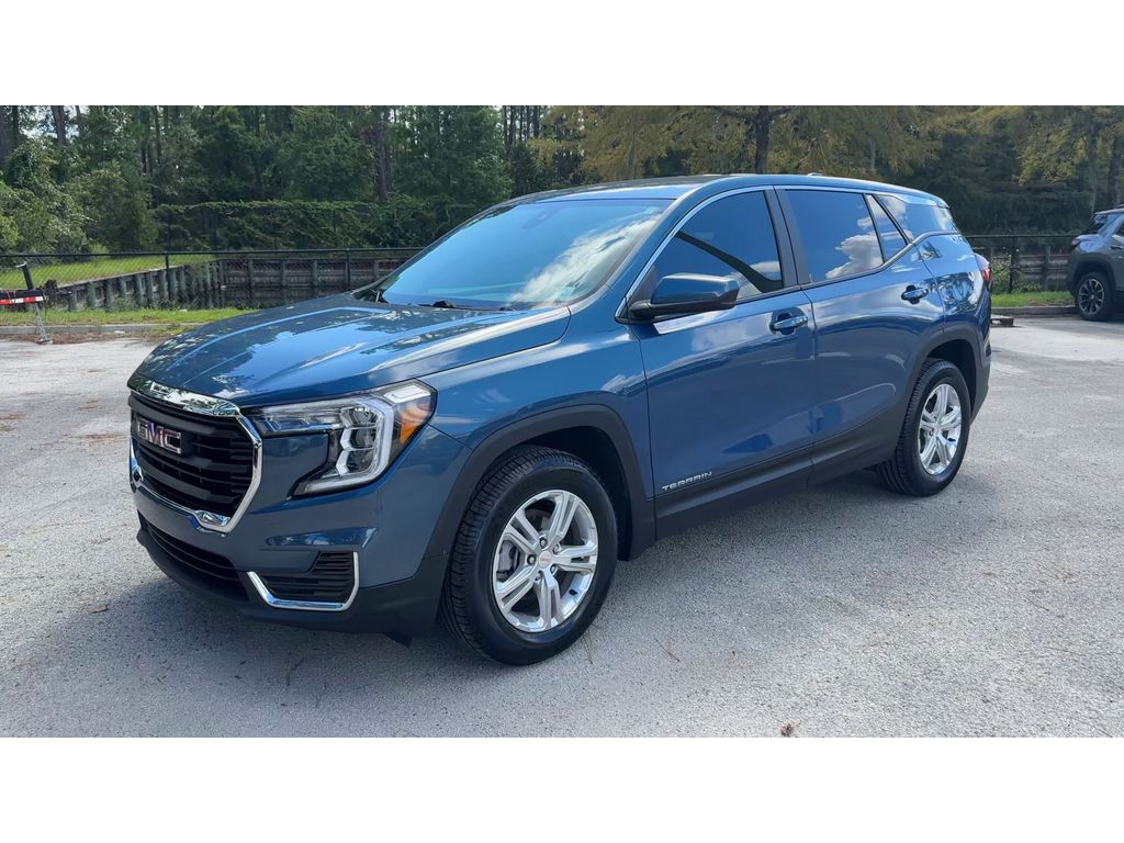 2024 Gmc Terrain SLE photo 4