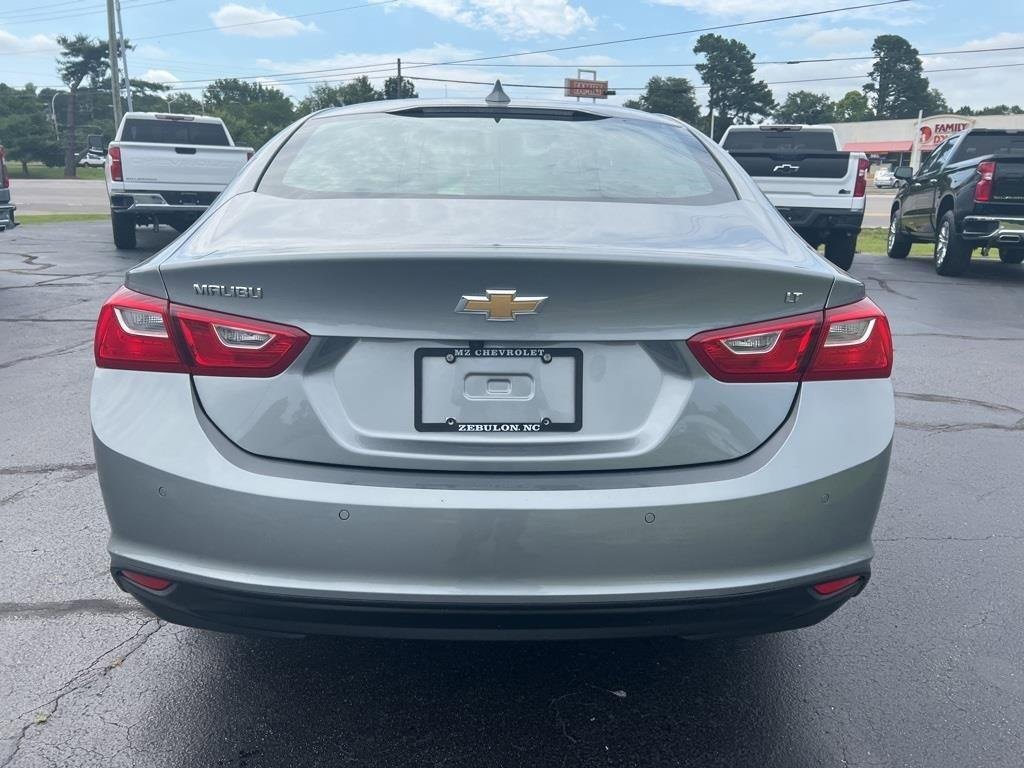 2024 Chevrolet Malibu 1LT photo 5