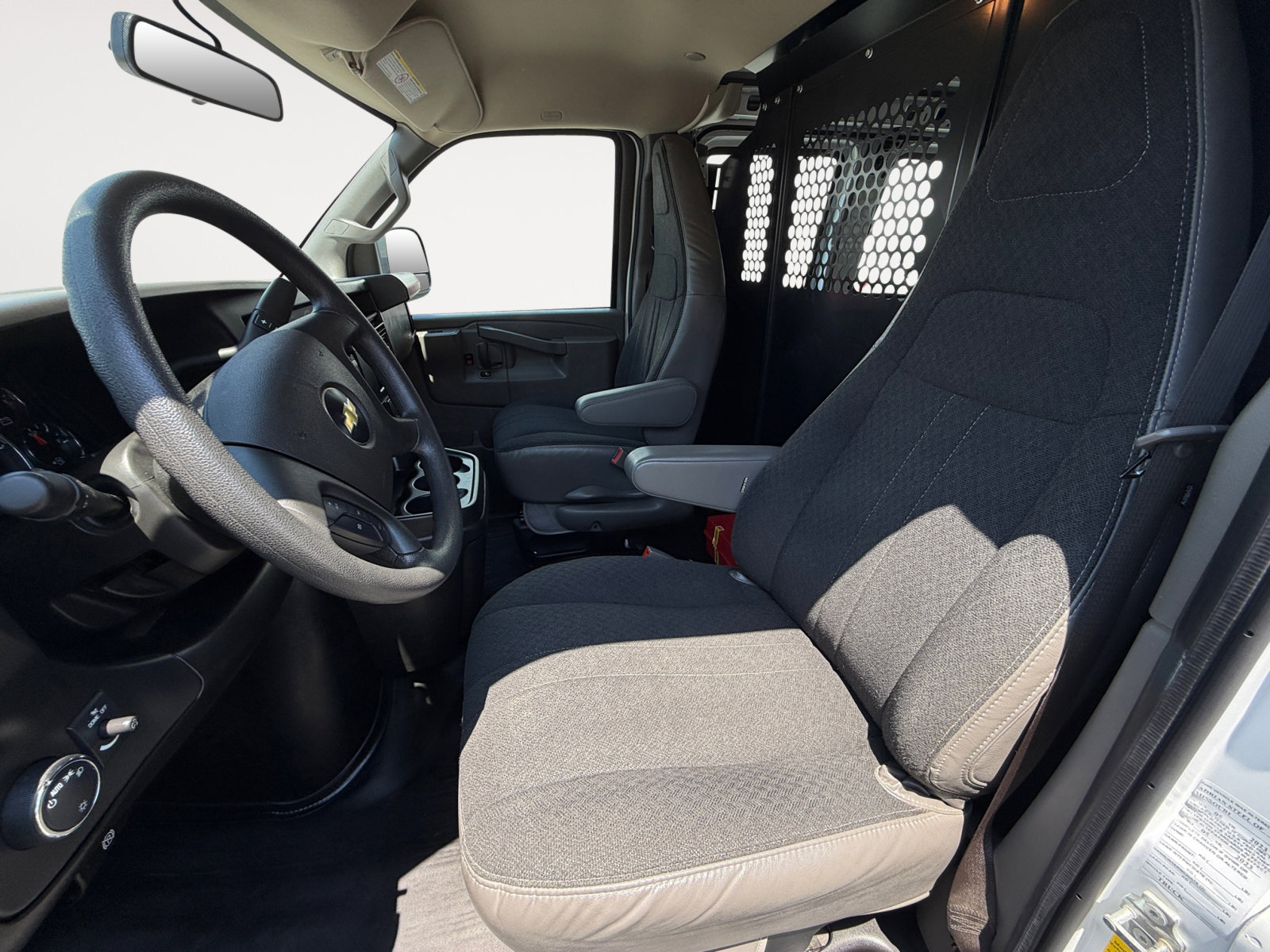 2023 Chevrolet Express 2500 Work Van photo 10