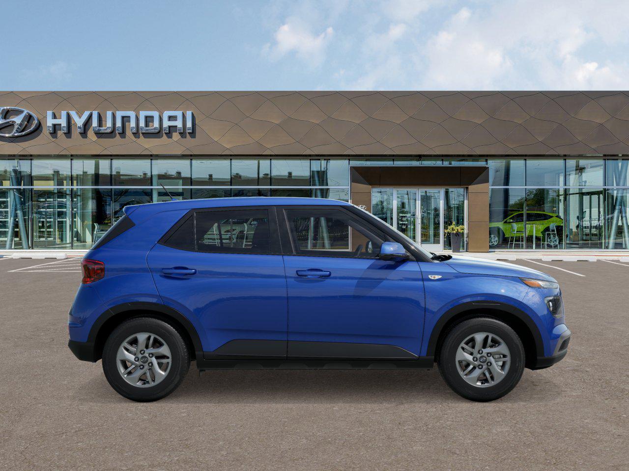 2025 Hyundai Venue SE photo 2