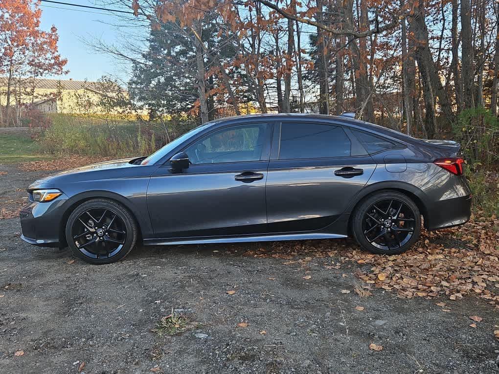 2025 Honda Civic Sport photo 2