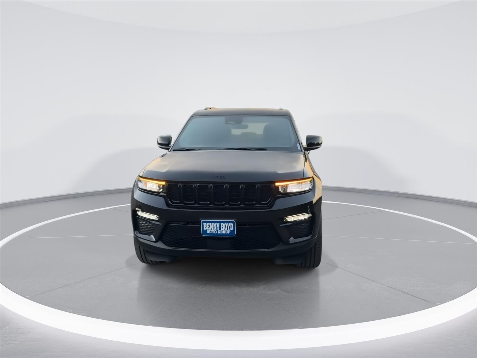 2025 Jeep Grand Cherokee Limited photo 3