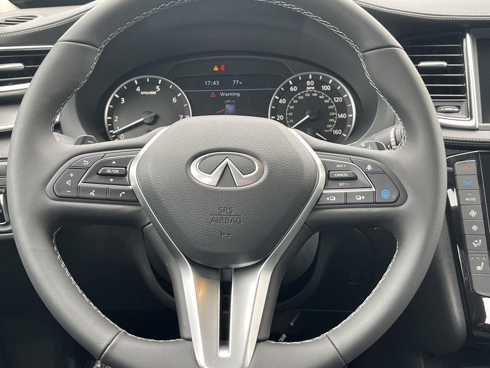 2025 Infiniti QX50 Luxe AWD photo 11