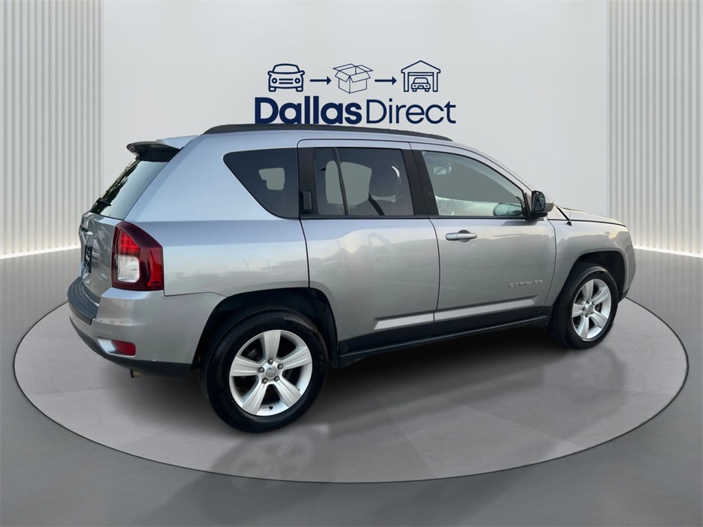 2016 Jeep Compass Latitude photo 4