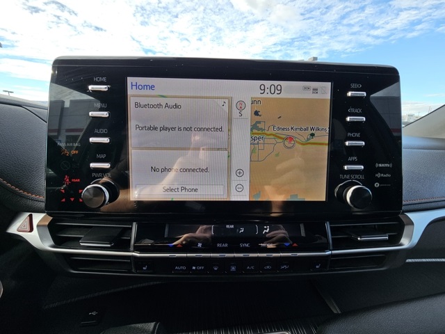2024 Toyota Sienna XSE photo 13