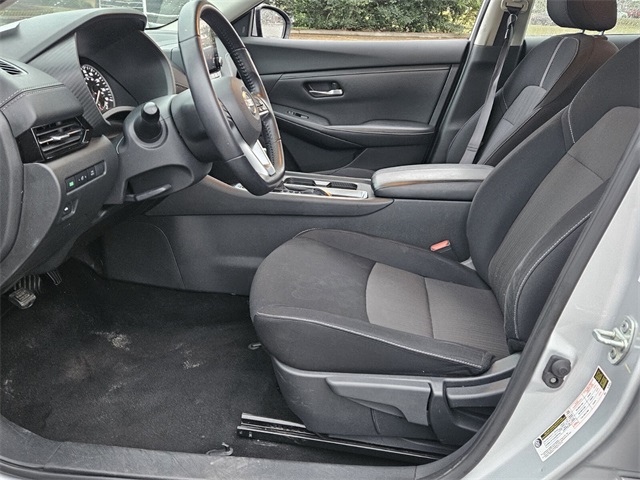 2020 Nissan Sentra SV photo 4
