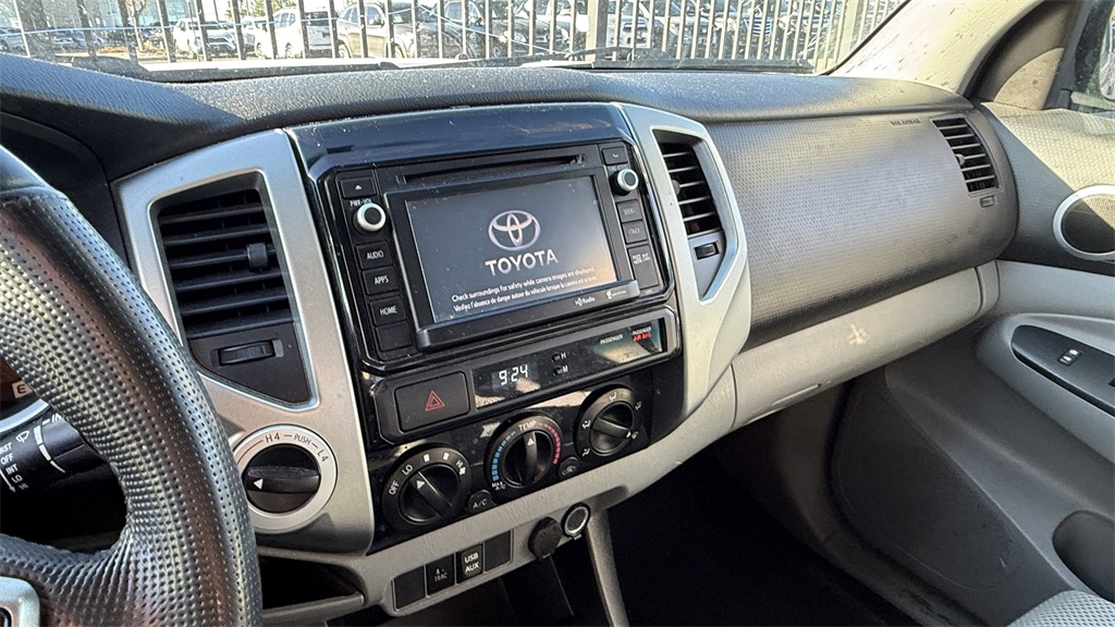 2014 Toyota Tacoma Base photo 3