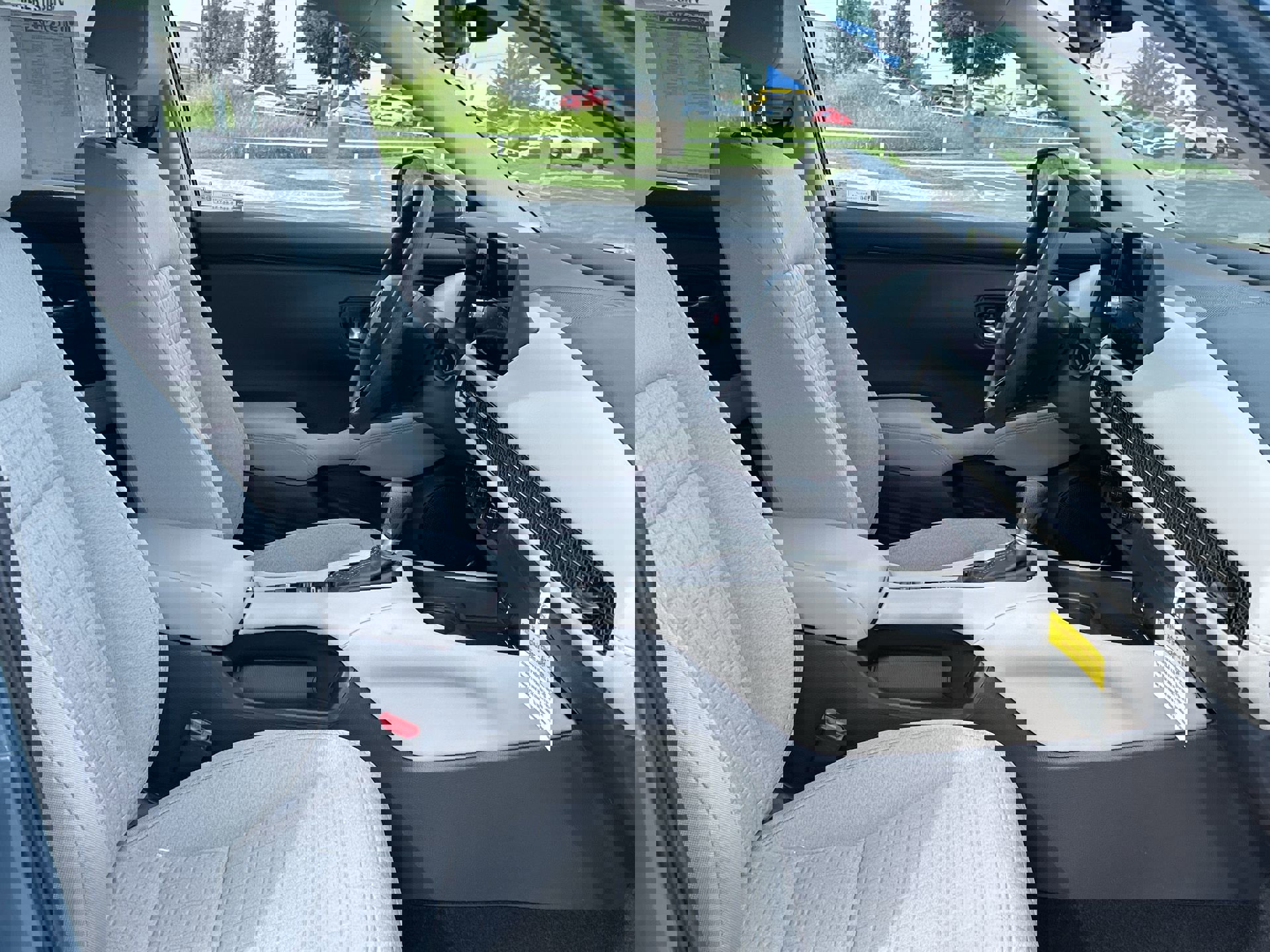 2026 Honda HR-V LX photo 27