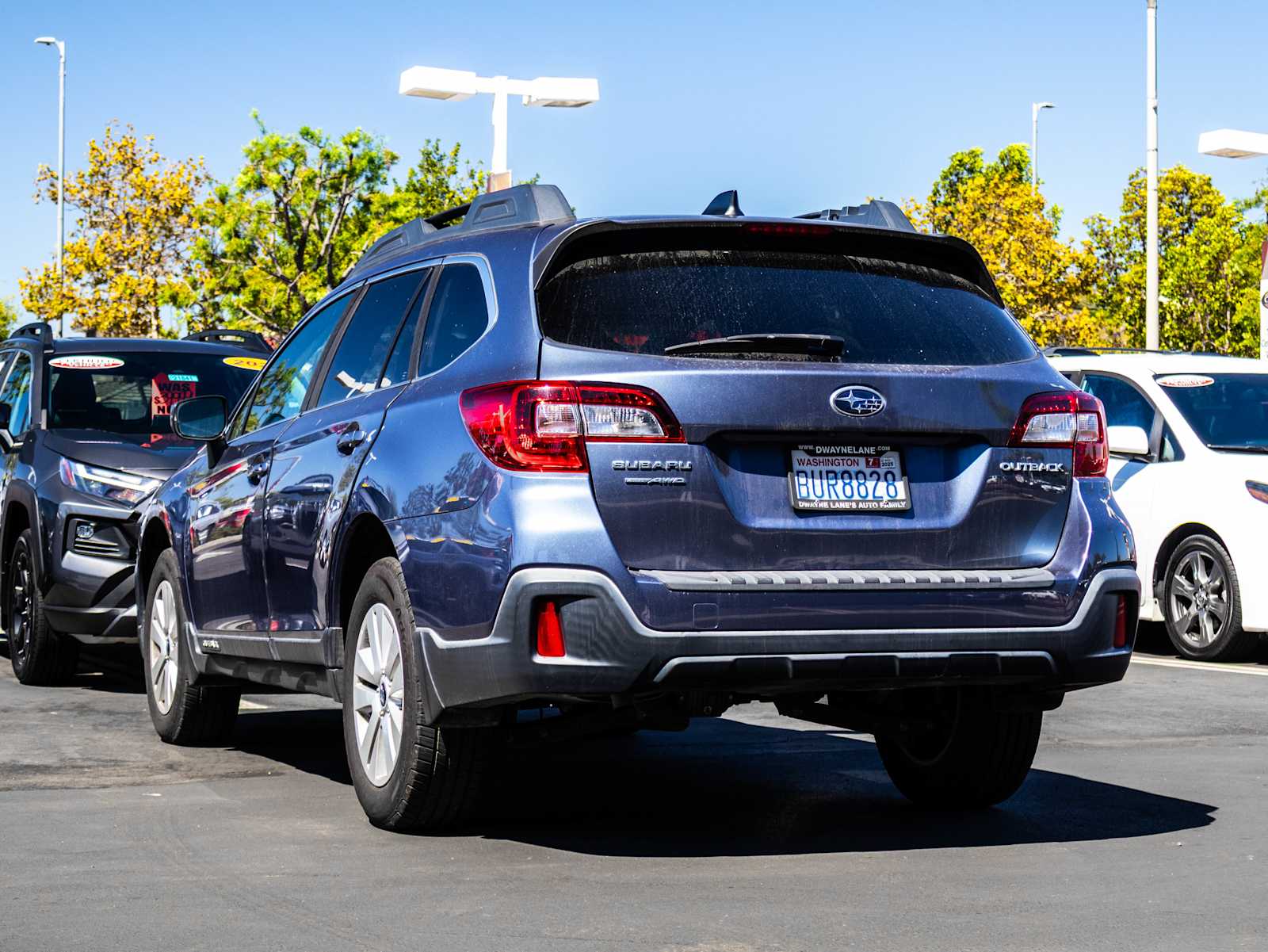 2018 Subaru Outback Premium photo 4
