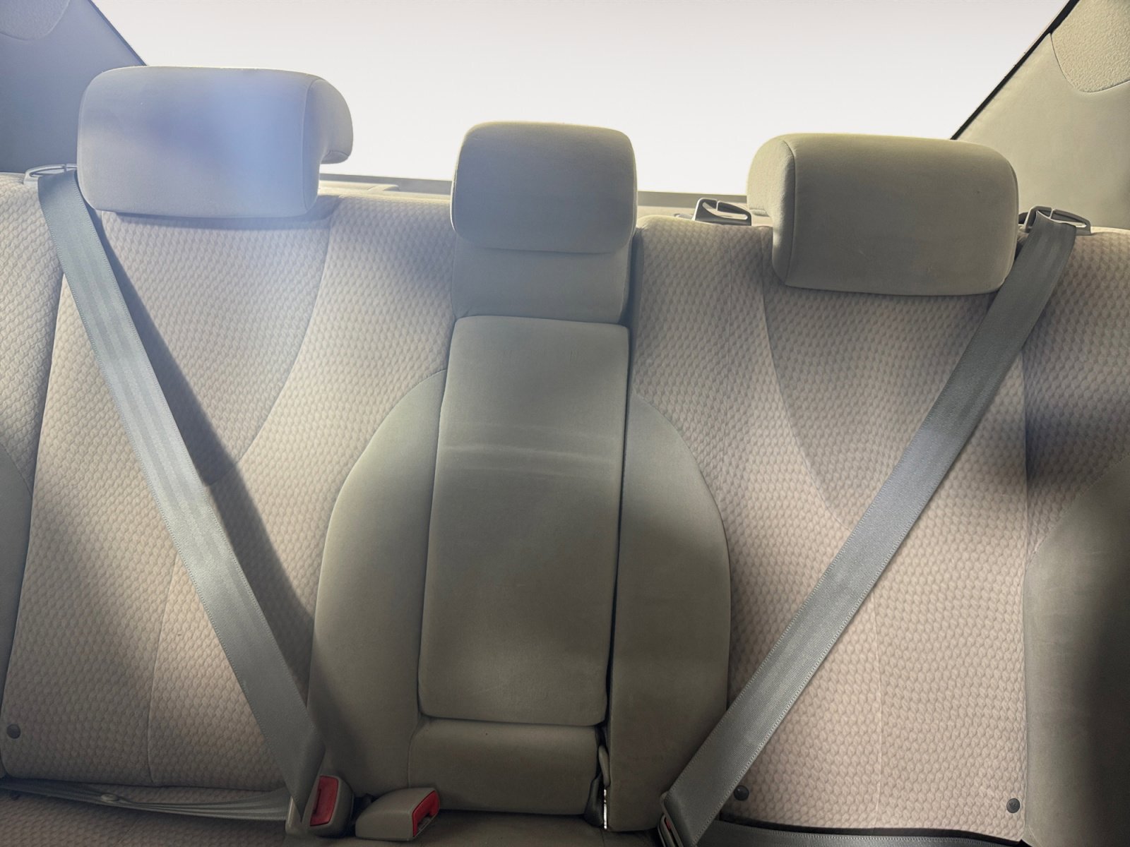 2011 Toyota Camry SE photo 3