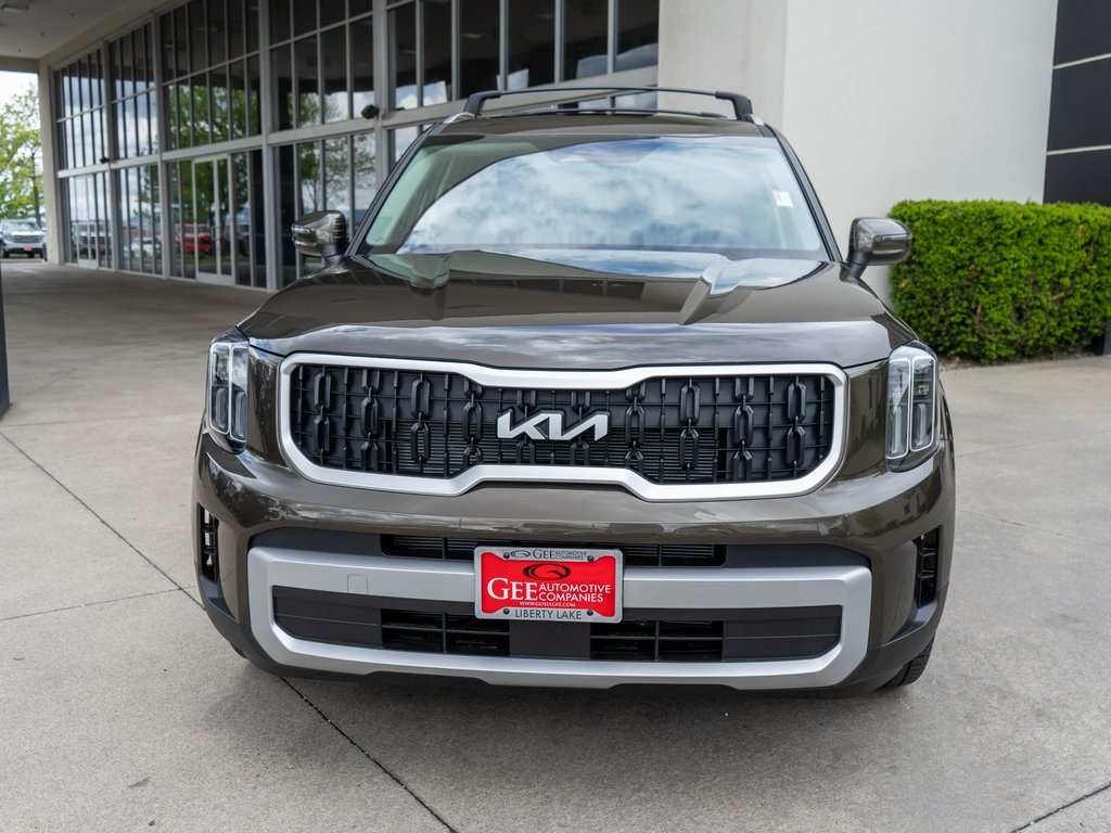 2025 Kia Telluride EX photo 2
