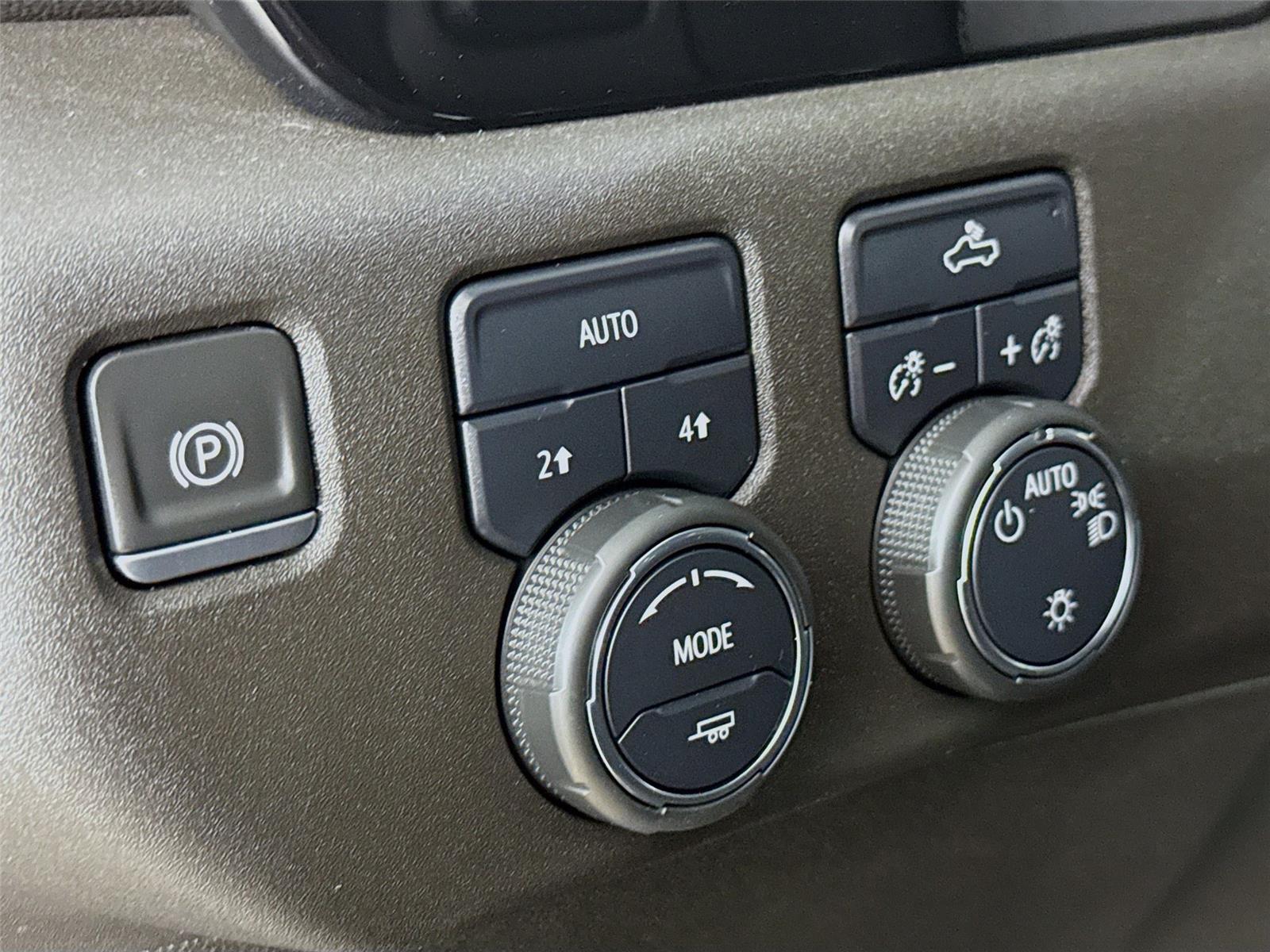2022 Chevrolet Silverado 1500 LT photo 11