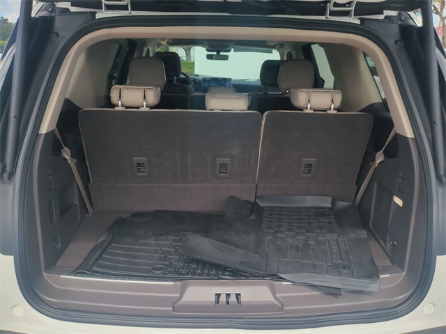 2023 Lincoln Navigator Standard photo 13
