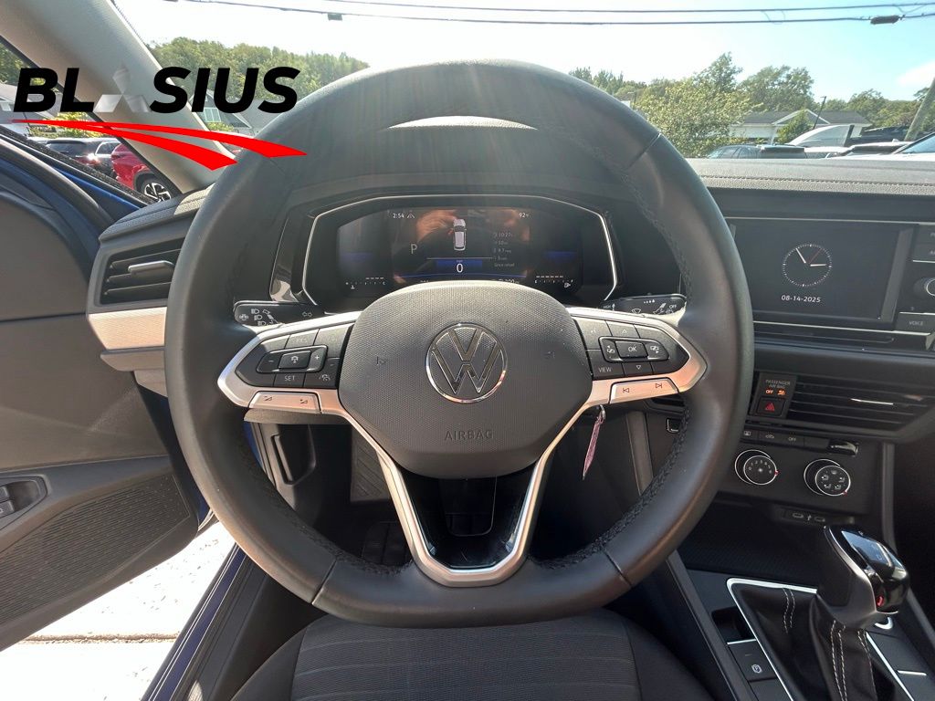 2024 Volkswagen Jetta 1.5T S photo 41