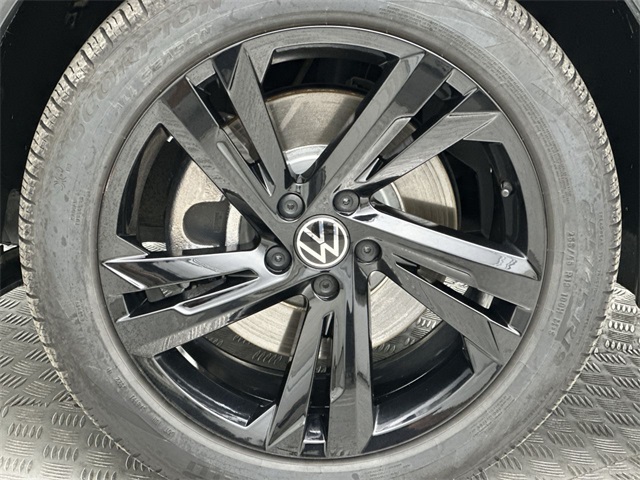 2023 Volkswagen Tiguan SE R-Line Black photo 2