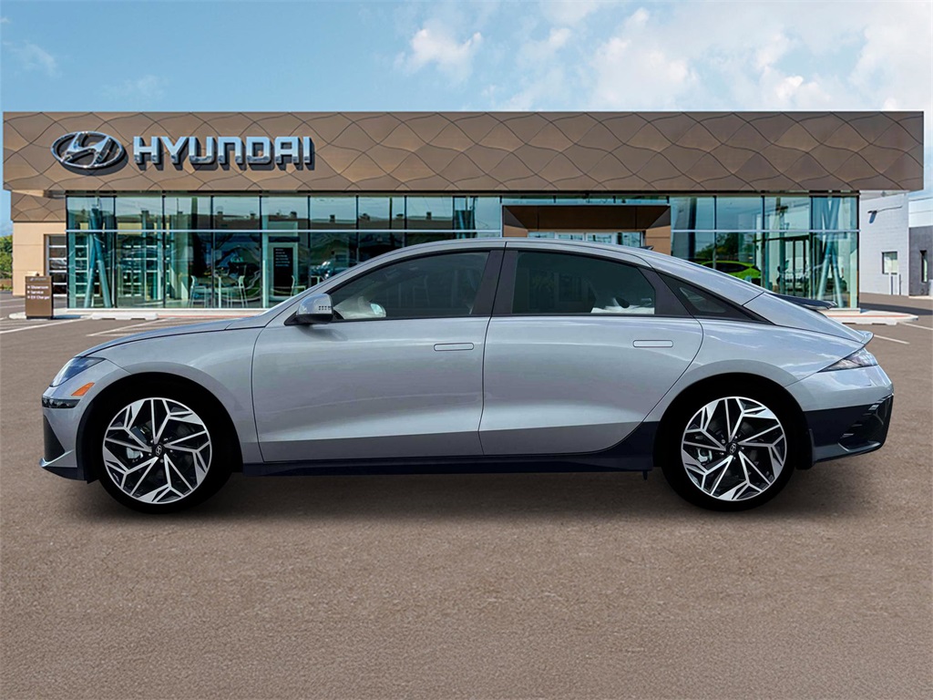 2025 Hyundai Ioniq 6 SEL photo 3