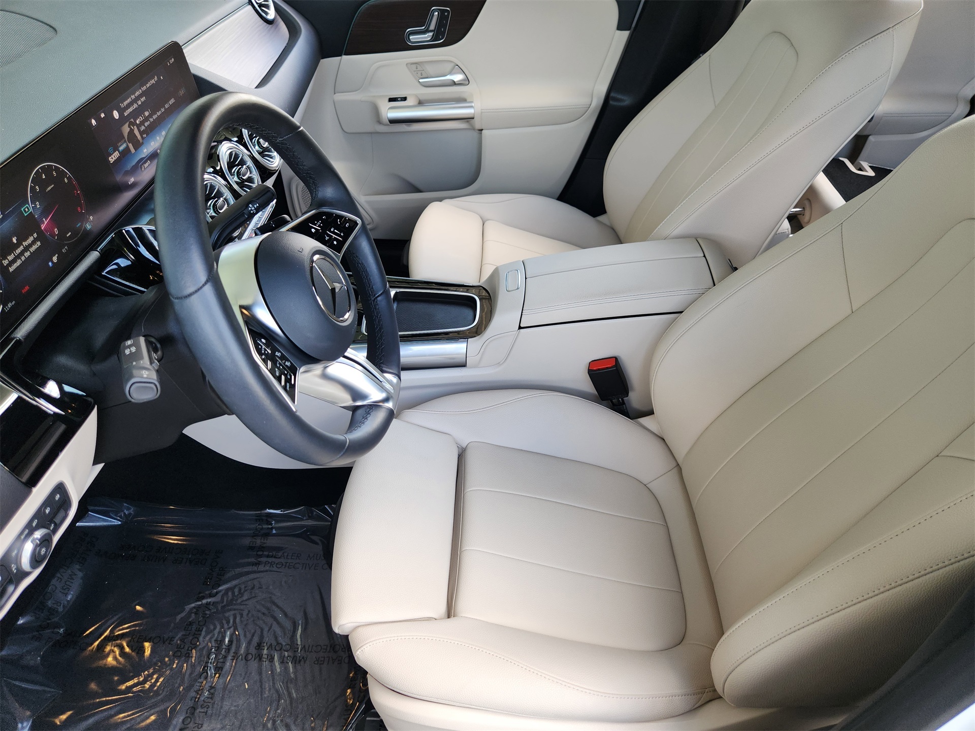 2025 Mercedes Benz GLA 250 photo 14