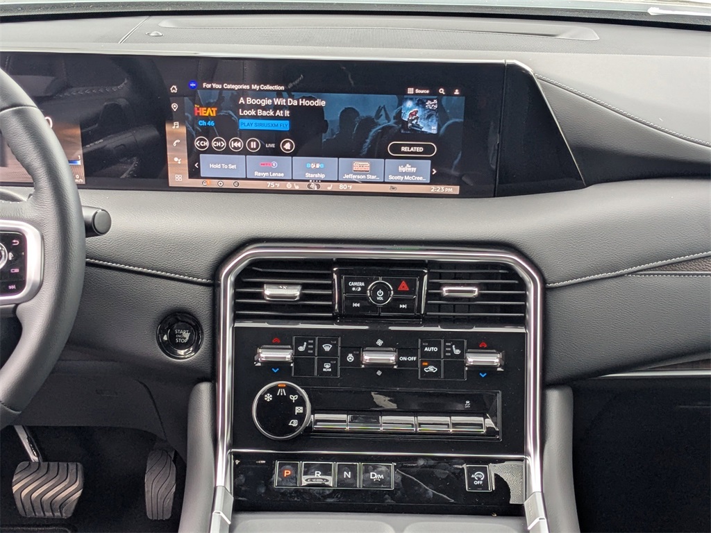 2026 Nissan Armada SL photo 16