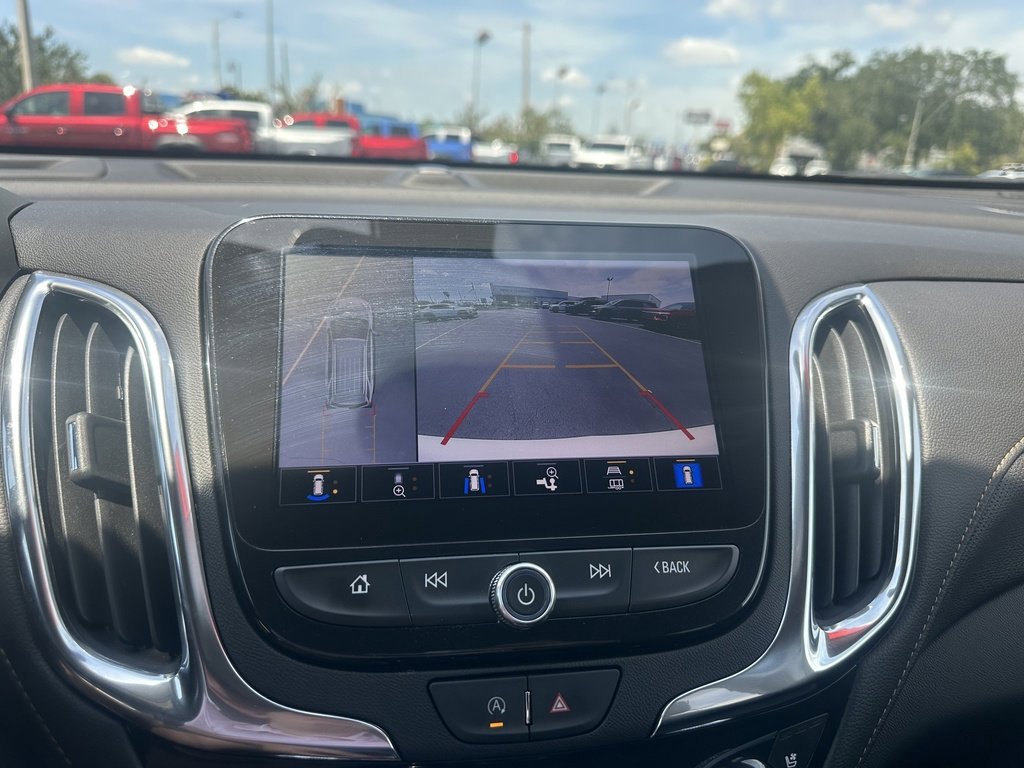 Used 2024 Summit White Chevrolet Premier image 21