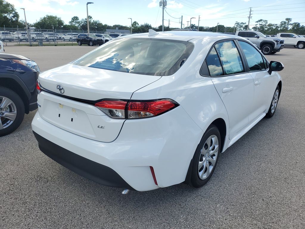 2025 Toyota Corolla LE photo 5