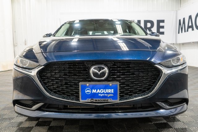 2022 Mazda Mazda3 Preferred photo 3