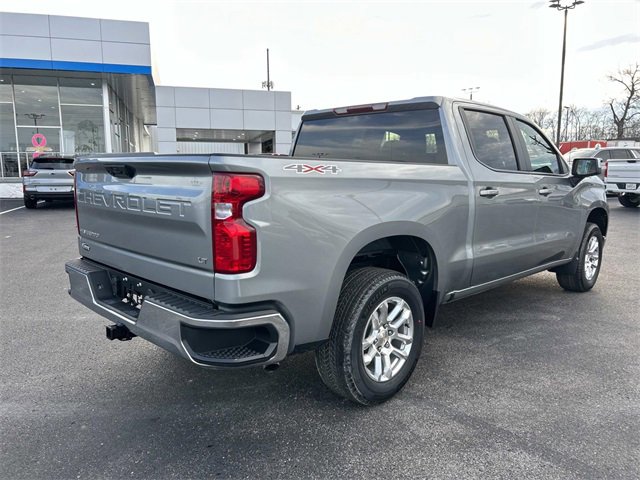 2026 Chevrolet Silverado 1500 LT photo 4