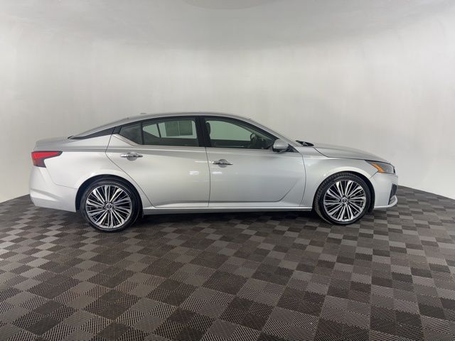 2023 Nissan Altima 2.5 SL photo 7