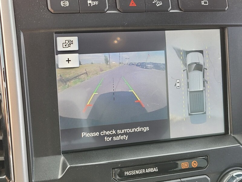 2019 Ford F-250 Lariat photo 21