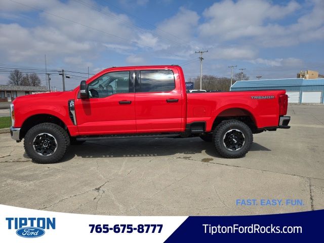 2025 Ford F-350 XLT photo 3