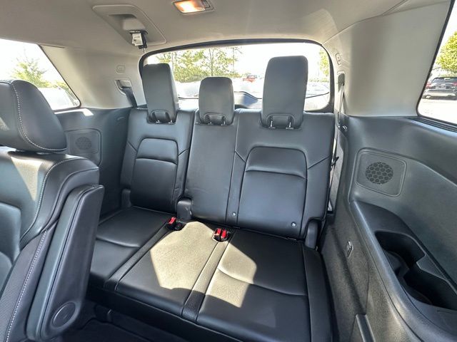 2022 Nissan Pathfinder SL photo 28