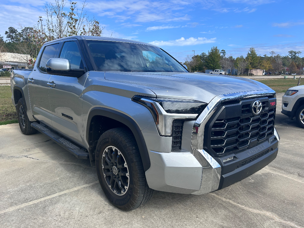 2023 Toyota Tundra SR5 photo 2