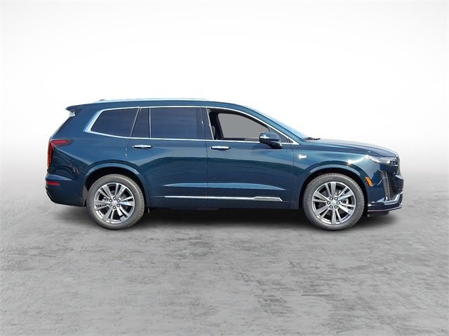 2025 Cadillac XT6 Premium Luxury photo 2