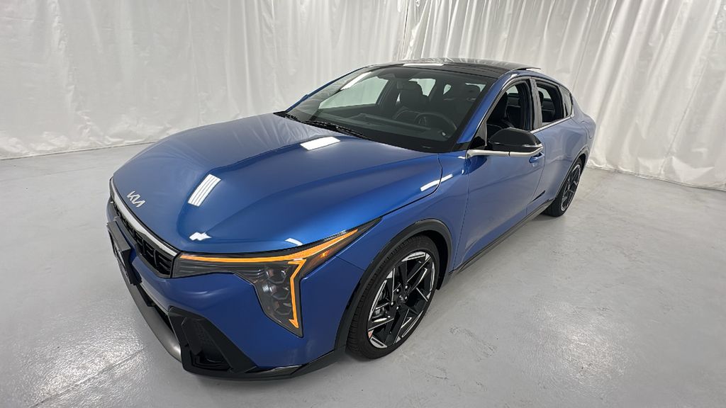 2025 Kia K4 GT-Line photo 7