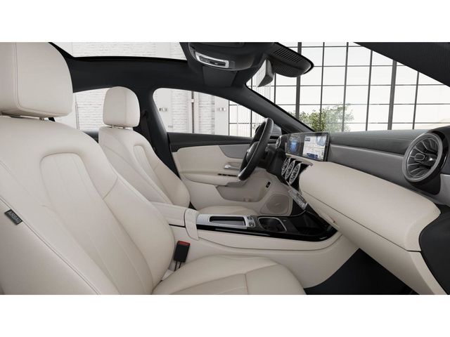 2025 Mercedes Benz CLA 250 4MATIC photo 4
